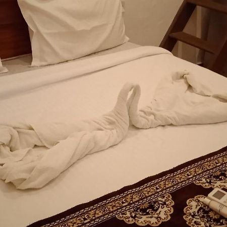 French Rivera Guest House Pondicherry Ngoại thất bức ảnh